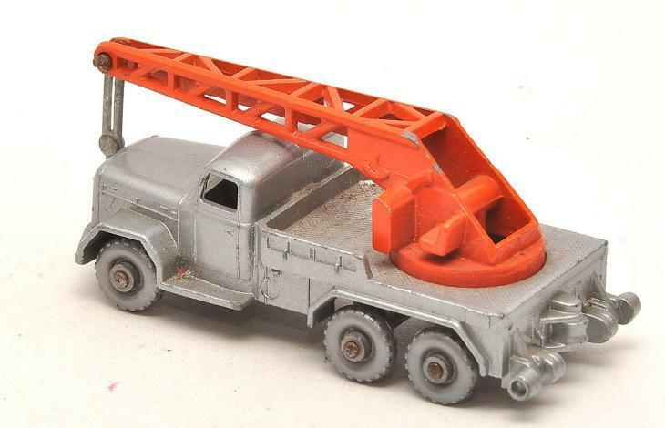 Matchox 30 B 6 Wheel Crane reproduction hook red yellow metal