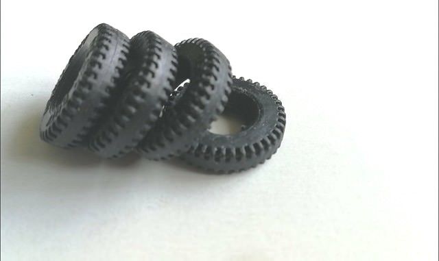 Dinky replacement tyres 21mm treaded HEAVY DUTY later lorries buses DD17