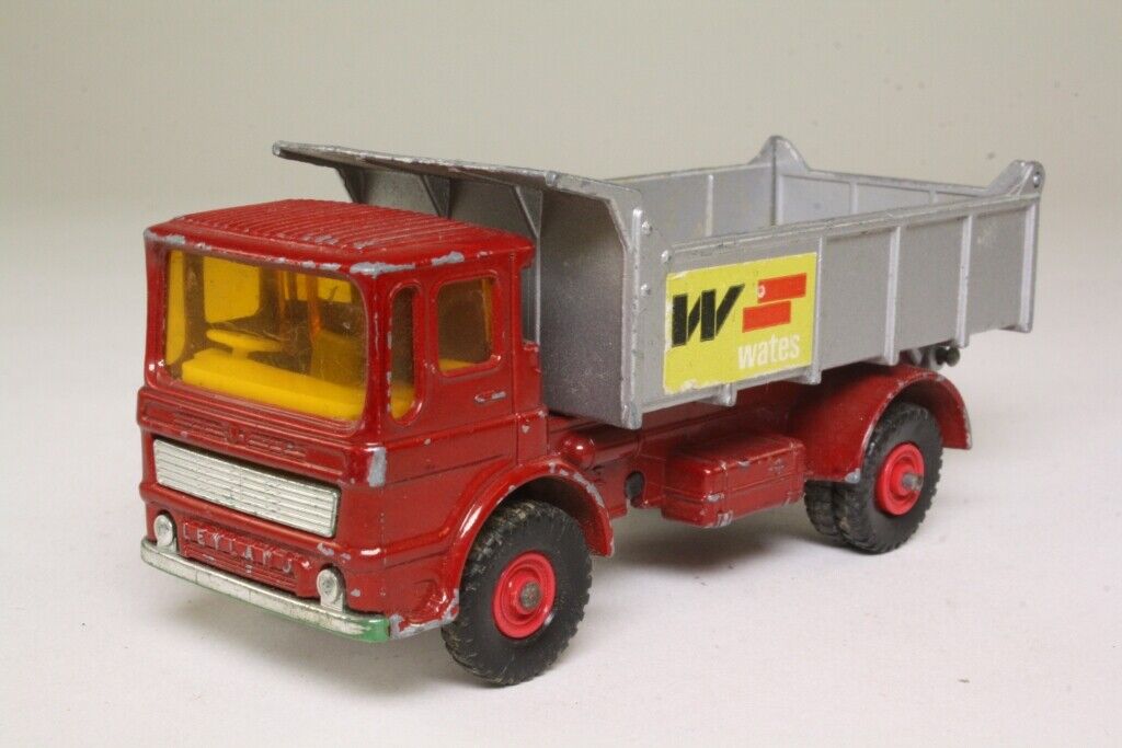 Matchbox Kingsize k4 c Leyland Tipper Truck repro window unit and Tailgate