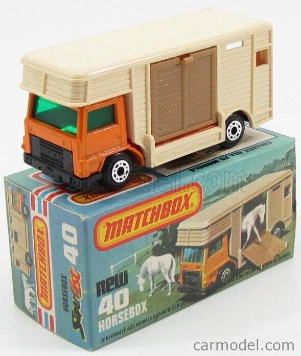 Matchbox 40 e Horse Box reproduction Horses/Door