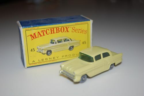 Matchbox 45 A Vauxhall Victor Sedan reproduction transparent green window unit