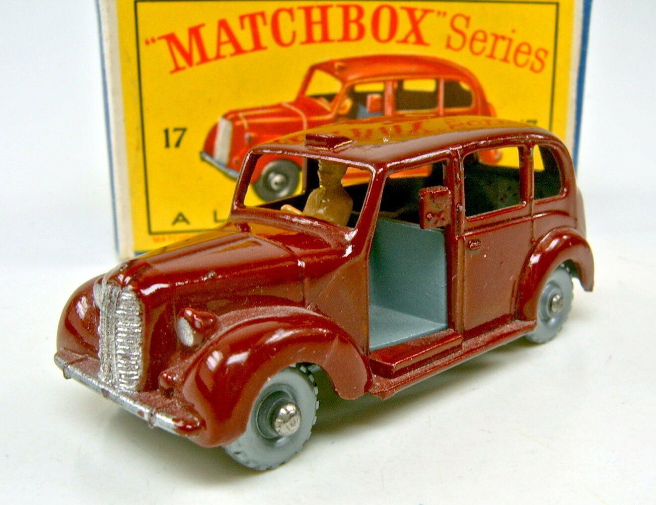 Matchbox 17 B Austin Taxi Cab reproduction driver