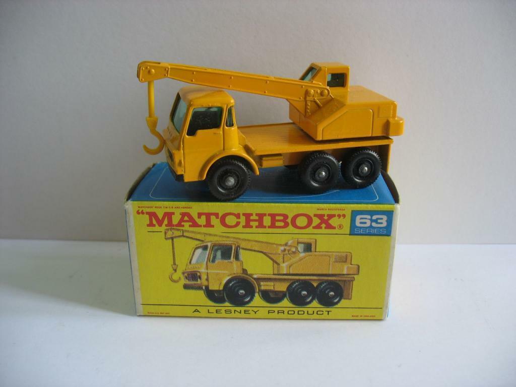 Matchbox Lesney 63 C/D Dodge Crane Truck reproduction plastic Red/Yellow hook