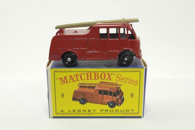 Matchbox 9C   AEC Merryweather Marquis Fire Engine replacement ladder only