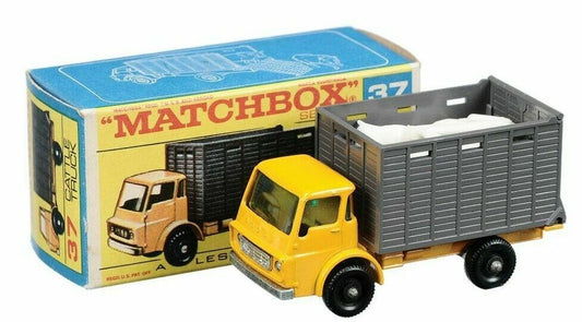 Matchbox No.37c Dodge Cattle Truck replacement pair of plastic bulls /cattle