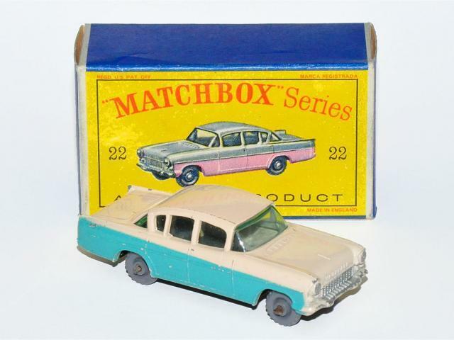 Matchbox 22 B Vauxhall Cresta PA Transparent Blue replacement window unit