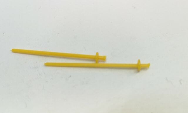 Corgi 475/499/513 Citreon DS19 Ski Club reproduction Yellow Ski Poles x2