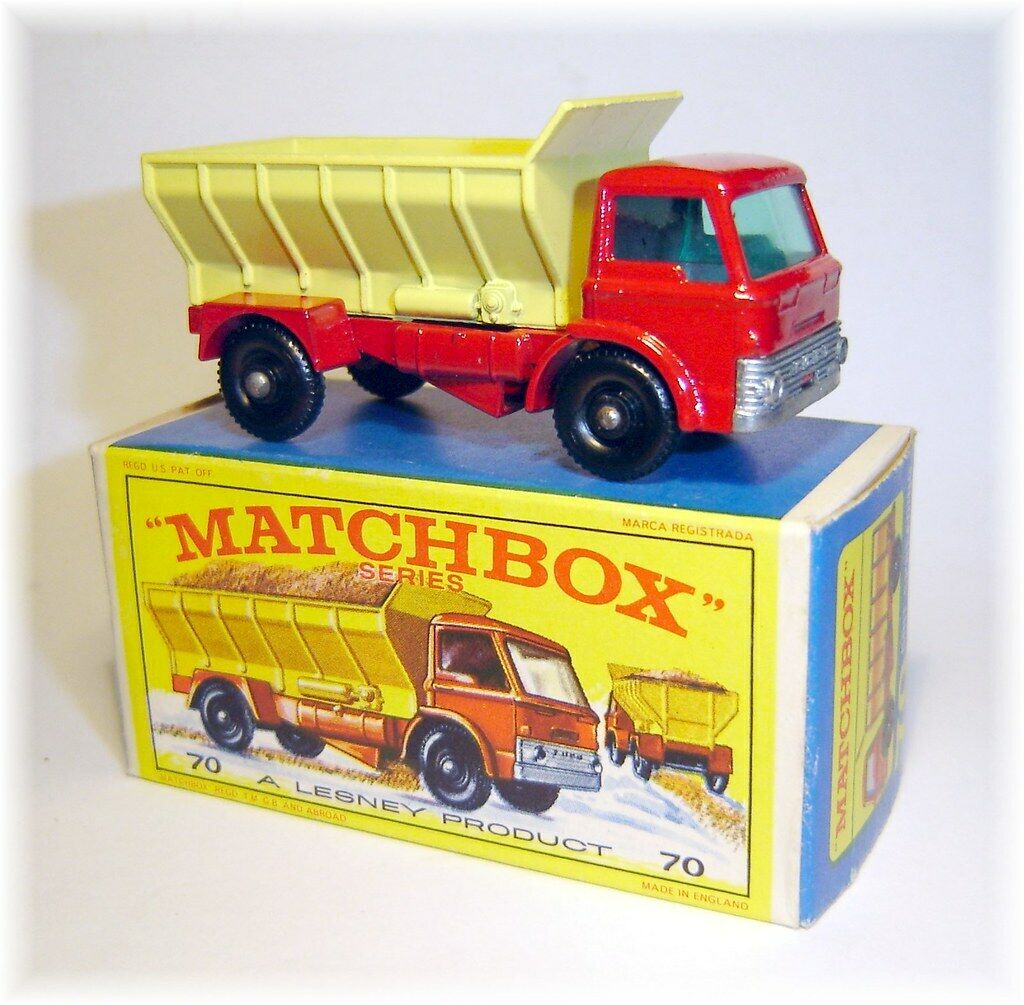 Lesney Matchbox 70 B Ford Grit Spreader reproduction transparent green window