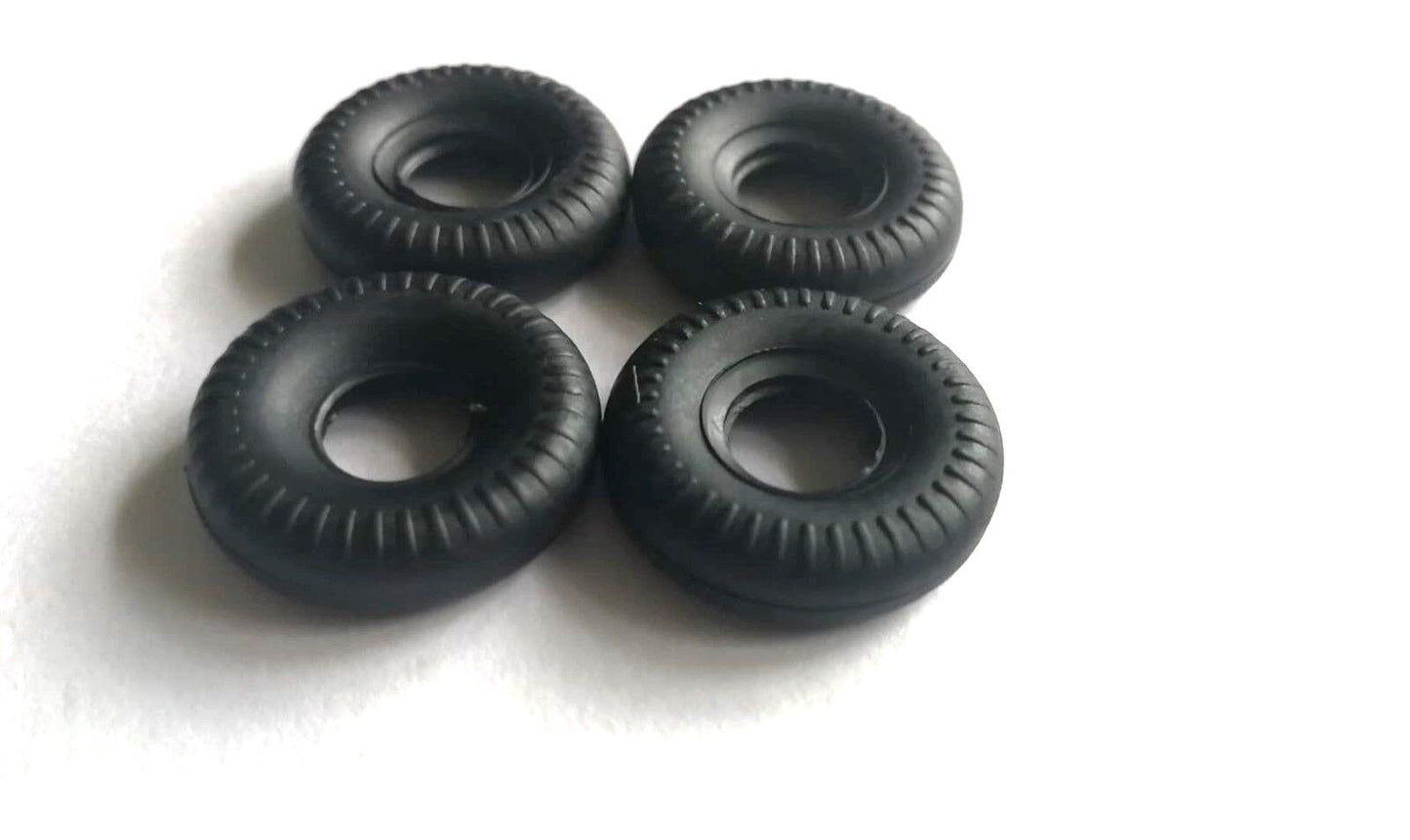 Dinky 20mm replacement tyres x4 round tread black supertoys racing cars DD26