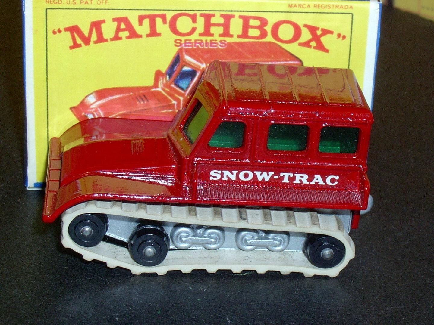 Matchbox 1-75 N0 35 Snow-Trac white replacement tracks x2 DDT3