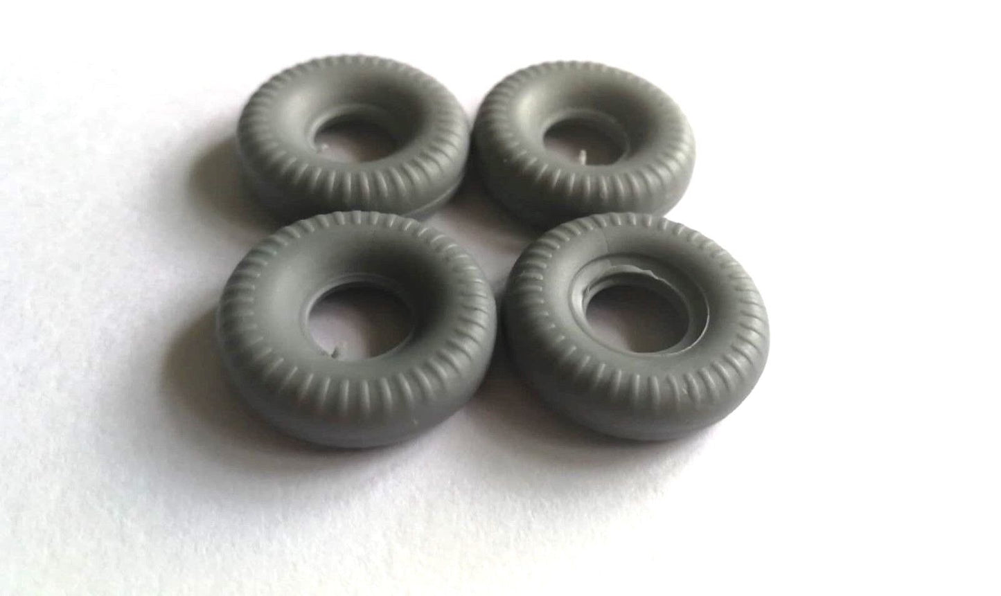 Dinky 20mm replacement tyres x4 round tread Grey supertoys racing cars DD27