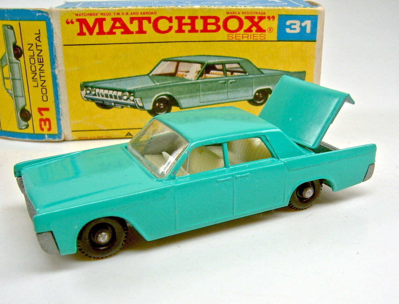 Matchbox  31 C/D Lincoln Continental  replacement window unit