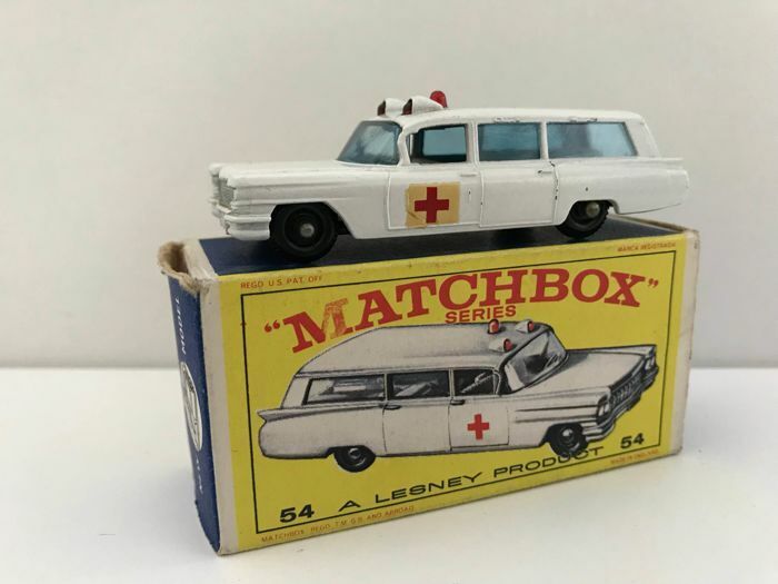 Matchbox 54 B/C Cadillac Ambulance reproduction transparent blue window unit