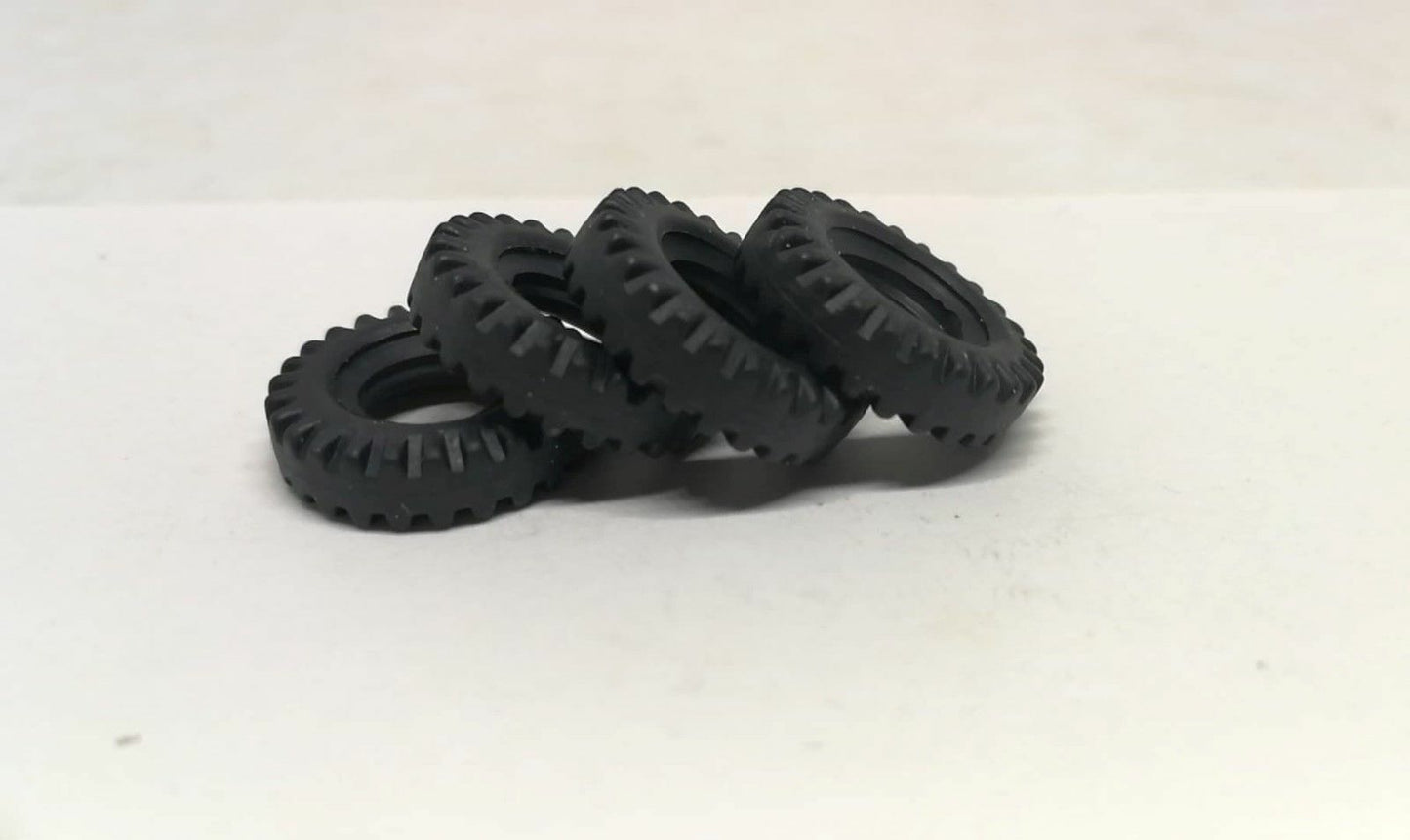 Matchbox King Size 18mm Treaded replacement tyres x4 DD36/1