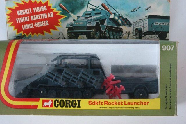 Corgi 907 German Hanomag Rocket Launcher-reproduction 6 Plastic Rockets