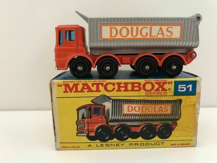 Matchbox 51 C/D 8 Wheel Tipper reproduction blue window unit