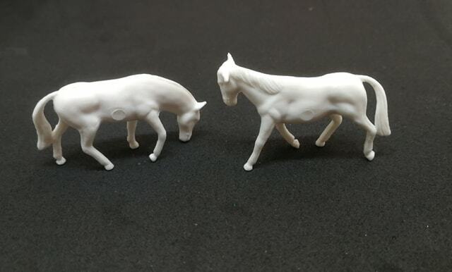 Matchbox 43 C/D Pony Trailer reproduction plastic pair of horses